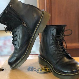 Doc Martens Air Wair Delaney Kids boots Leather